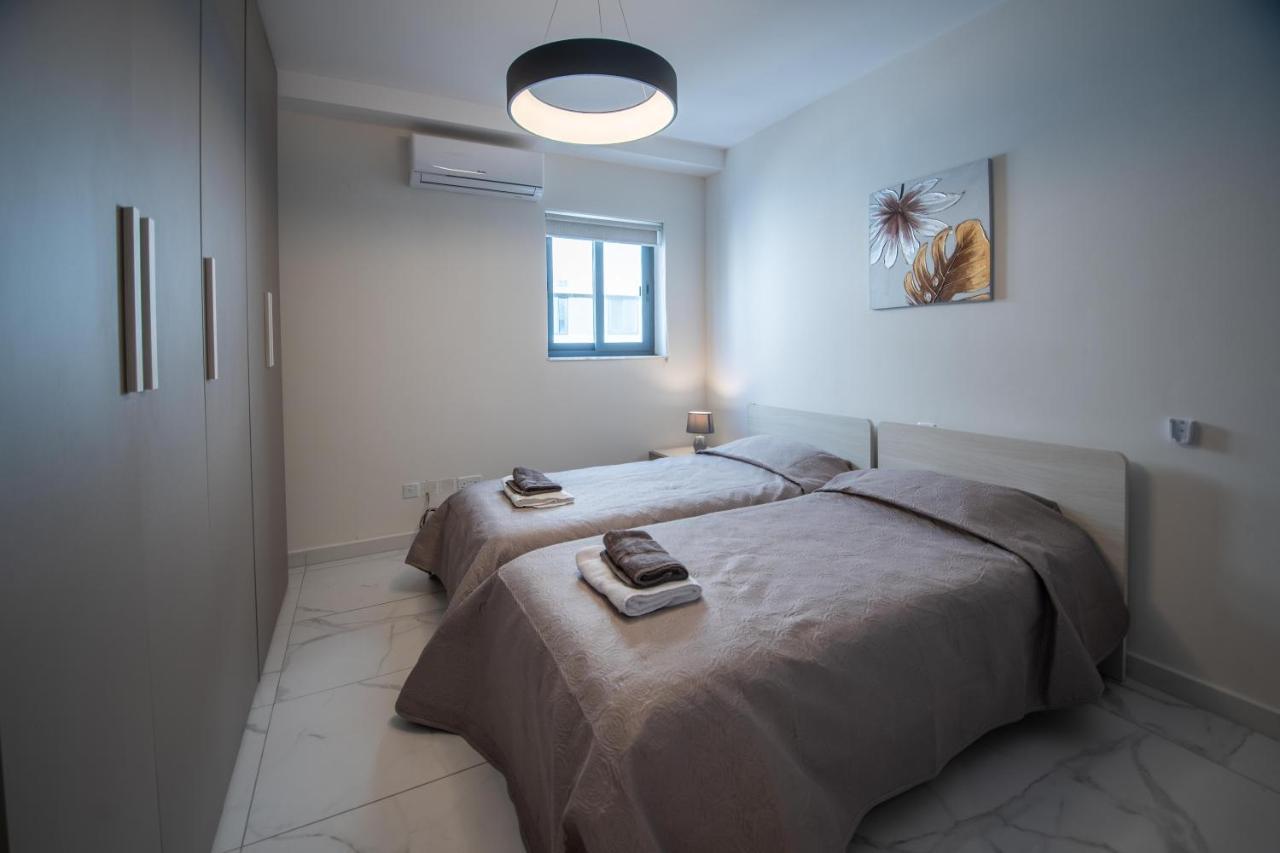 Seaside Luxury Apartment St. Paul's Bay Exteriör bild