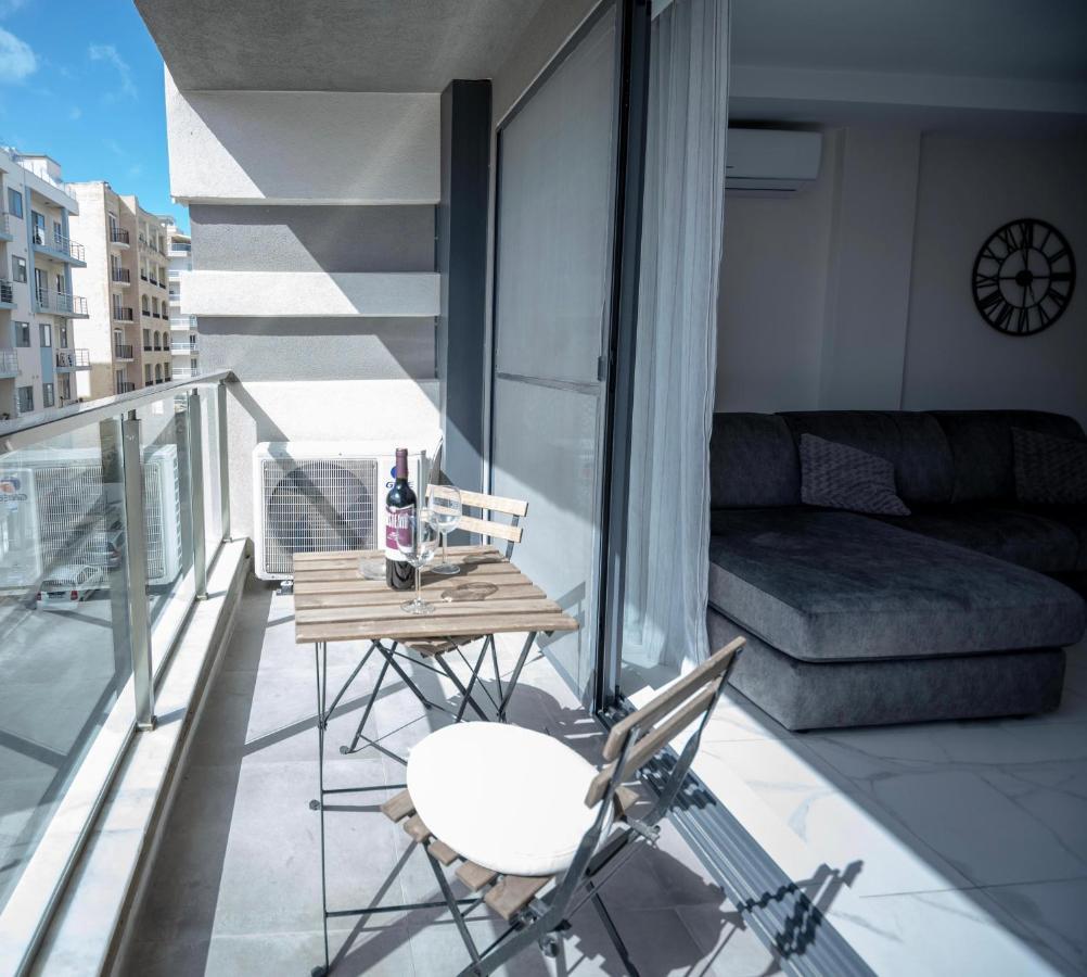 Seaside Luxury Apartment St. Paul's Bay Exteriör bild